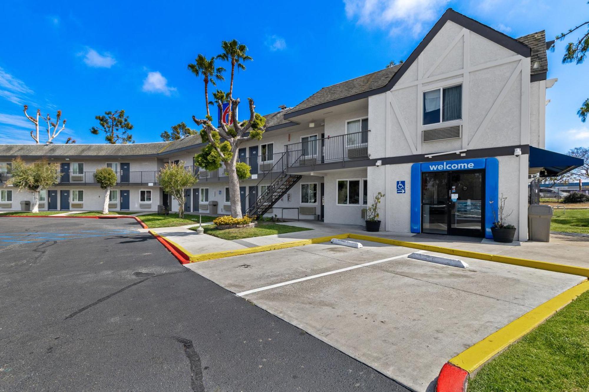 Motel 6-San Diego, Ca - North מראה חיצוני תמונה