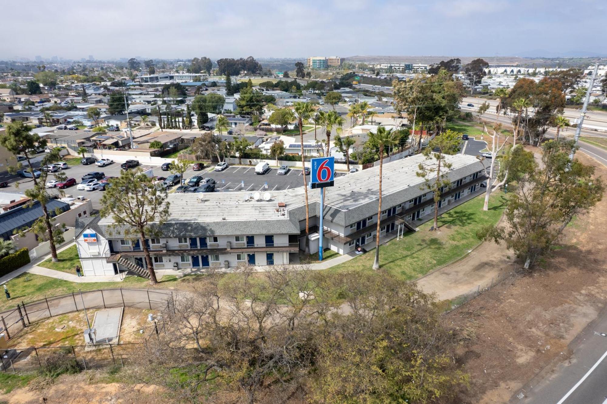 Motel 6-San Diego, Ca - North מראה חיצוני תמונה